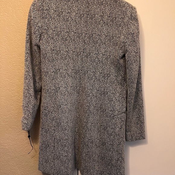 Women's Gray Coat - Picture 4 of 8